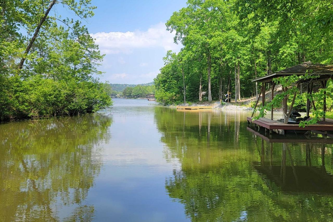 Lakeside Hot Springs Retreat With Kayaks And Boat Dock Hot Springs Village Екстер'єр фото